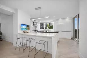 6597 Nicholas Blvd, Naples, FL 34108 - Photo 4