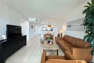 801 River Point Dr, Naples, FL 34102 - Photo 12