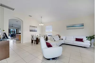 2010 Fairmont Ln, Naples, FL 34120 - Photo 4