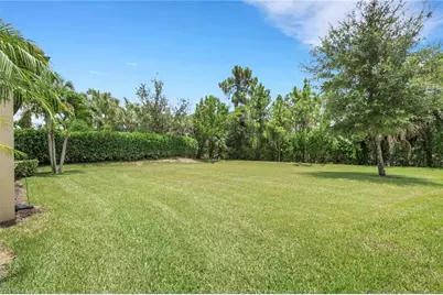 19657 Estero Pointe Ln, Fort Myers, FL 33908 - Photo 32