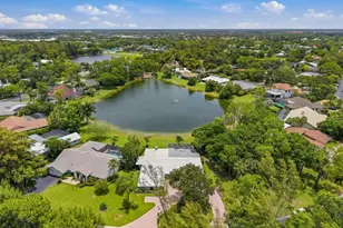 740 Bald Eagle Dr, Naples, FL 34105 - Photo 4