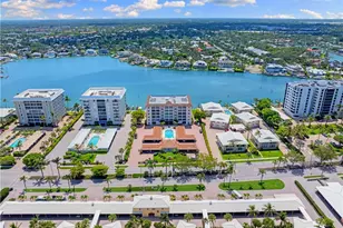 2600 Gulf Shore Blvd N, Naples, FL 34103 - Photo 16
