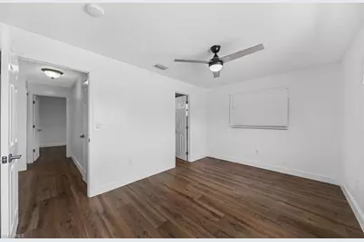 5460 Bayshore Rd, North Fort Myers, FL 33917 - Photo 12