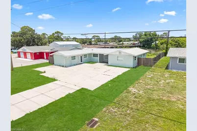 5460 Bayshore Rd, North Fort Myers, FL 33917 - Photo 2