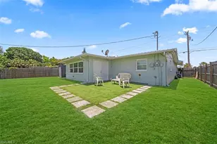 5460 Bayshore Rd, North Fort Myers, FL 33917 - Photo 14