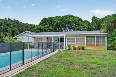 1608 Crayton Rd, Naples, FL 34102 - Photo 8