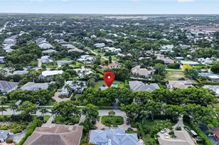1608 Crayton Rd, Naples, FL 34102 - Photo 14