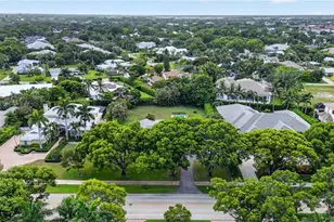 1608 Crayton Rd, Naples, FL 34102 - Photo 12