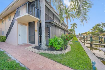 1537 Chesapeake Ave #A-4, Naples, FL 34102 - Photo 2