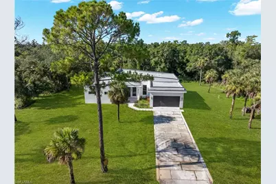 4070 24th Ave SE, Naples, FL 34117 - Photo 4