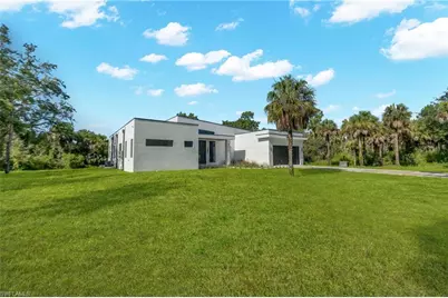 4070 24th Ave SE, Naples, FL 34117 - Photo 2
