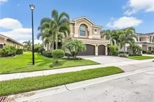 10008 Chesapeake Bay Dr, Fort Myers, FL 33913 - Photo 2