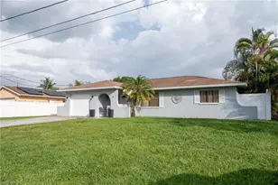 4636 25th Ave SW, Naples, FL 34116 - Photo 4