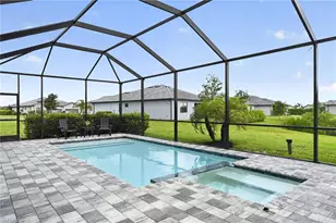 1385 Birdie Dr, Naples, FL 34120 - Photo 2