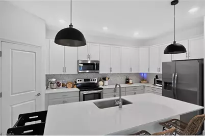 1385 Birdie Dr, Naples, FL 34120 - Photo 18