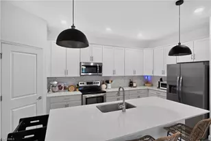 1385 Birdie Dr, Naples, FL 34120 - Photo 18
