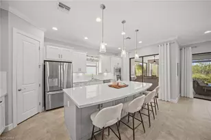 8879 Vaccaro Ct, Naples, FL 34119 - Photo 10