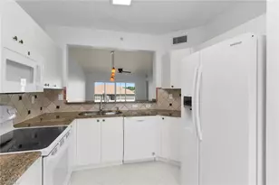 7835 Regal Heron Cir, Naples, FL 34104 - Photo 6