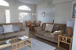449 Dundee Ct, Naples, FL 34104 - Photo 4