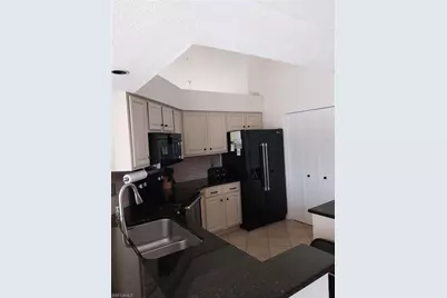 449 Dundee Ct, Naples, FL 34104 - Photo 10