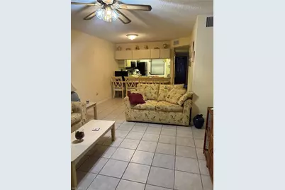 9285 Lake Park Dr #101, Fort Myers, FL 33919 - Photo 1