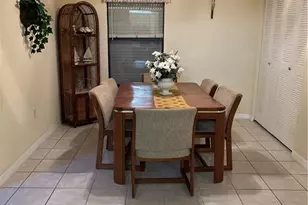 9285 Lake Park Dr, Fort Myers, FL 33919 - Photo 6
