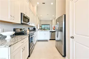 9386 Pocida Ct, Naples, FL 34119 - Photo 12