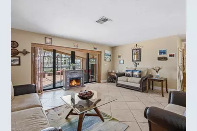 197 Gulfport Ct, Marco Island, FL 34145 - Photo 4
