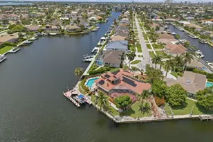 197 Gulfport Ct, Marco Island, FL 34145 - Photo 44