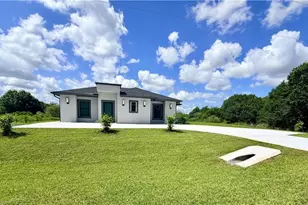 7655 7th Pl, Labelle, FL 33935 - Photo 1