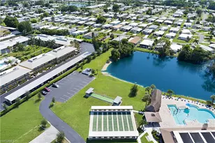 104 Brittany Ct, Naples, FL 34112 - Photo 40