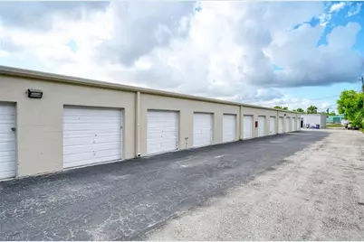 2243/2245 Bruner Ln, Fort Myers, FL 33912 - Photo 8