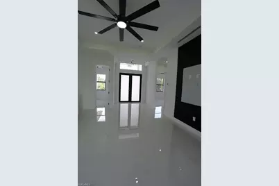 2512 40th St SW, Lehigh Acres, FL 33976 - Photo 2