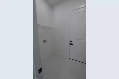 2512 40th St SW, Lehigh Acres, FL 33976 - Photo 10