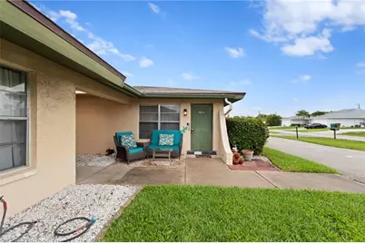 4706 SE 4th Pl #15, Cape Coral, FL 33904 - Photo 2
