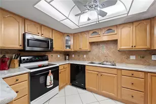 4706 SE 4th Pl, Cape Coral, FL 33904 - Photo 10