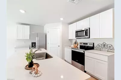 14168 Hemingway Oaks Trl, Fort Myers, FL 33905 - Photo 2