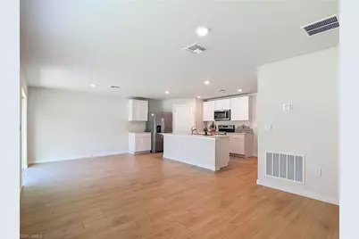 14168 Hemingway Oaks Trl, Fort Myers, FL 33905 - Photo 6