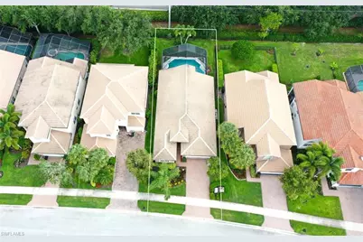 1997 Isla De Palma Cir, Naples, FL 34119 - Photo 2
