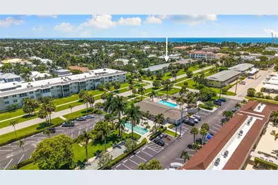 468 12th Ave S #468, Naples, FL 34102 - Photo 4