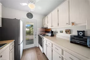 468 12th Ave S, Naples, FL 34102 - Photo 18