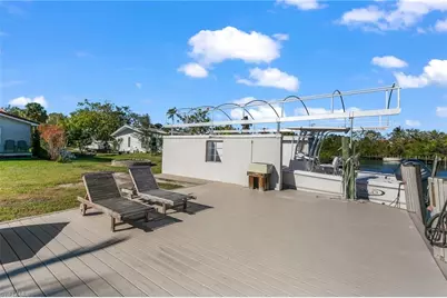 2295 Harbor Rd, Naples, FL 34104 - Photo 6