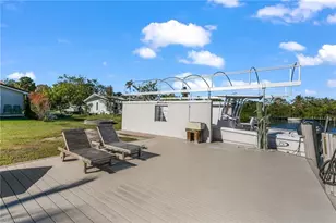 2295 Harbor Rd, Naples, FL 34104 - Photo 6