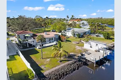 2295 Harbor Rd, Naples, FL 34104 - Photo 2