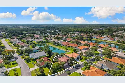 5005 Old Pond Dr, Naples, FL 34104 - Photo 4