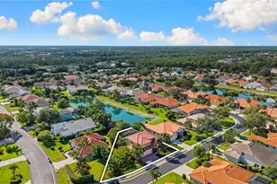 5005 Old Pond Dr, Naples, FL 34104 - Photo 4