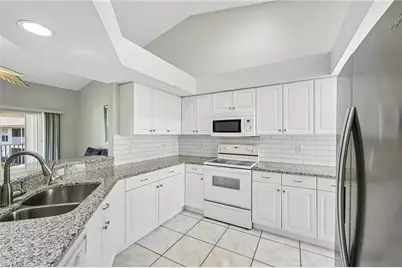 349 Dover Pl #203, Naples, FL 34104 - Photo 8