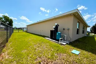 4104 NE 12th Ct, Cape Coral, FL 33909 - Photo 38