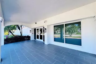 1200 Gulf Shore Blvd N, Naples, FL 34102 - Photo 2