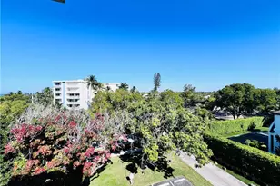 1200 Gulf Shore Blvd N, Naples, FL 34102 - Photo 22